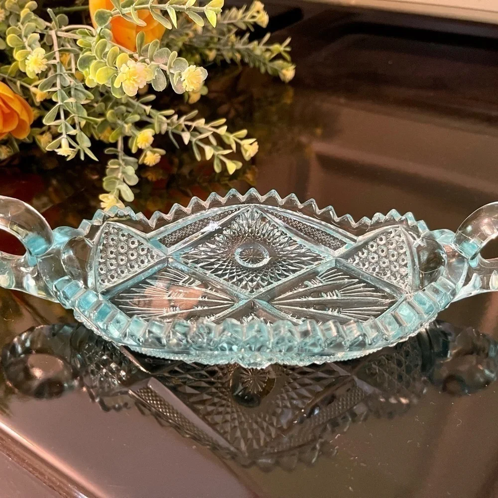VINTAGE, VIKING, PRESSED GLASS, TURQUOISE, RELISH TRAY. SAWTOOTH EDGE.